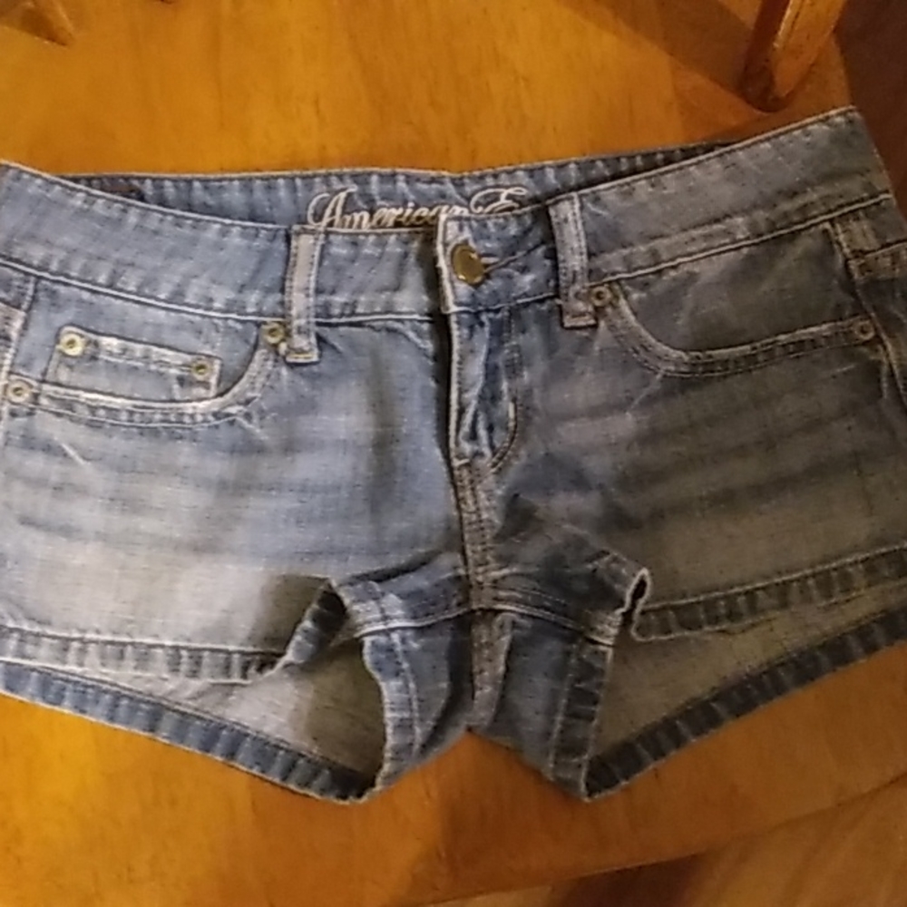 American Eagle short shorts